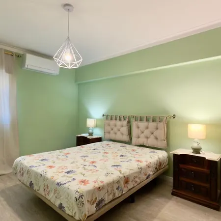 Sardine Holidays I Com Varanda E Vista Mar Daire