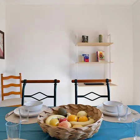 Sardine Holidays I Com Varanda E Vista Mar Daire *